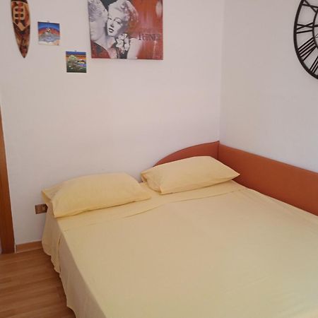 Holiday House Ginevra Формия Экстерьер фото