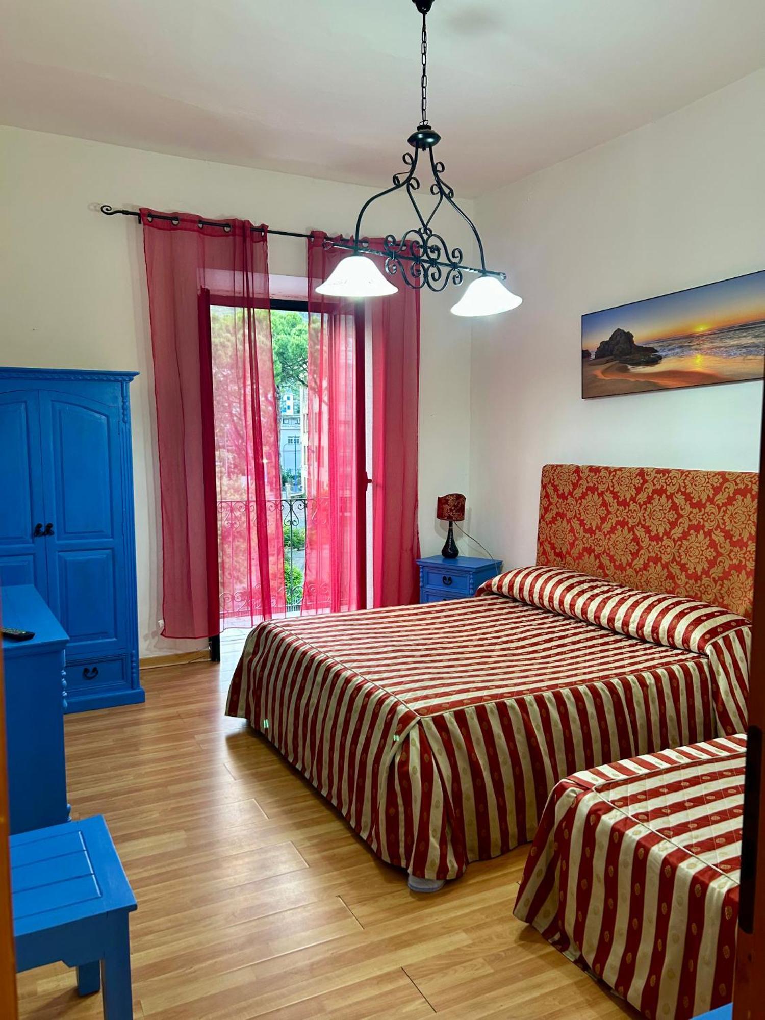 Holiday House Ginevra Формия Экстерьер фото