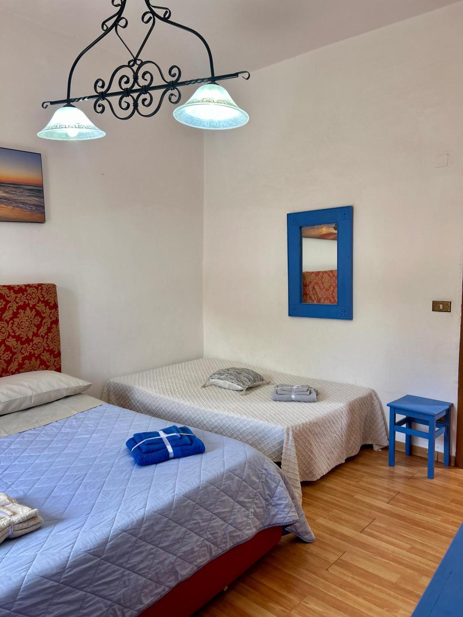 Holiday House Ginevra Формия Экстерьер фото