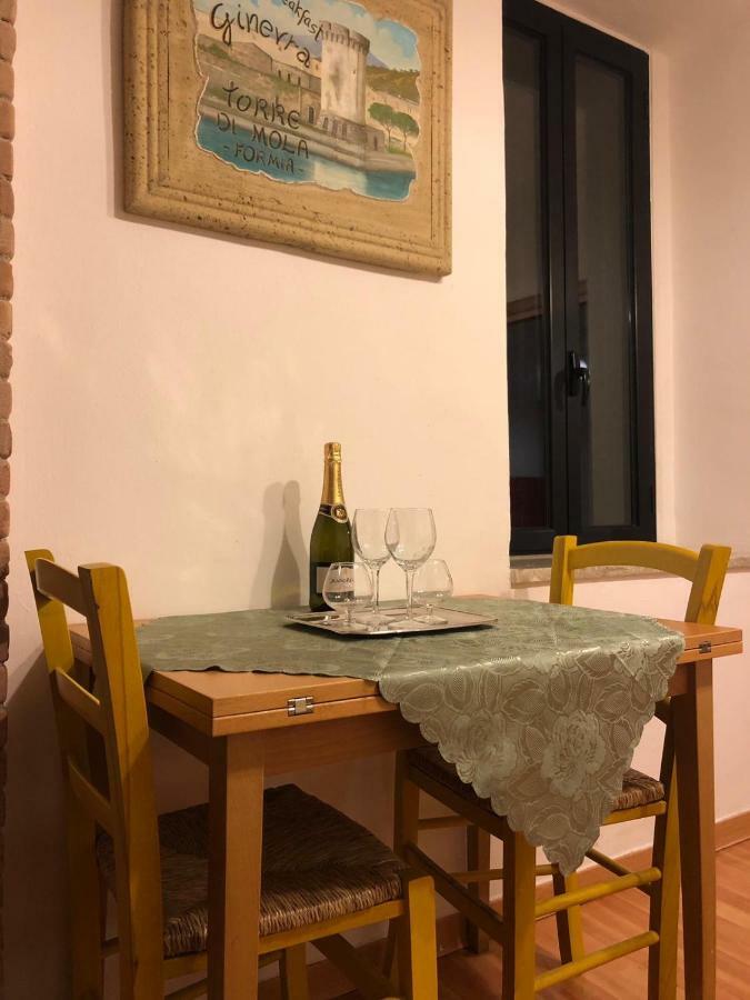 Holiday House Ginevra Формия Экстерьер фото
